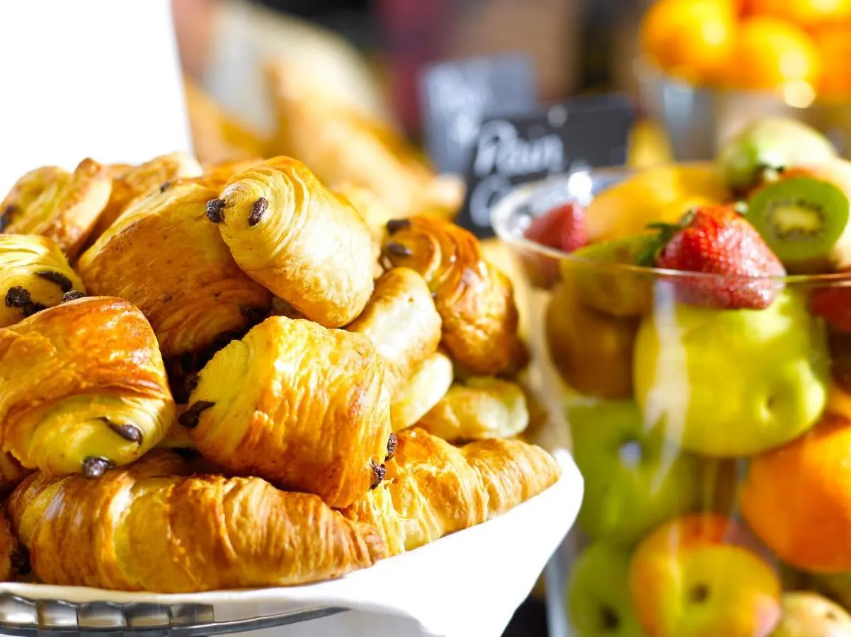 Ξενοδοχείο Novotel 20 Belleville 4*