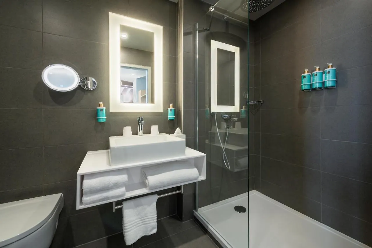 Novotel 20 Belleville Hotel Parigi