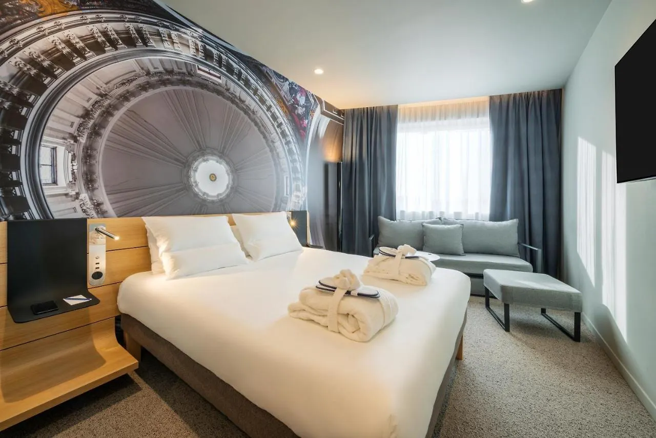 Novotel 20 Belleville 4* Paris