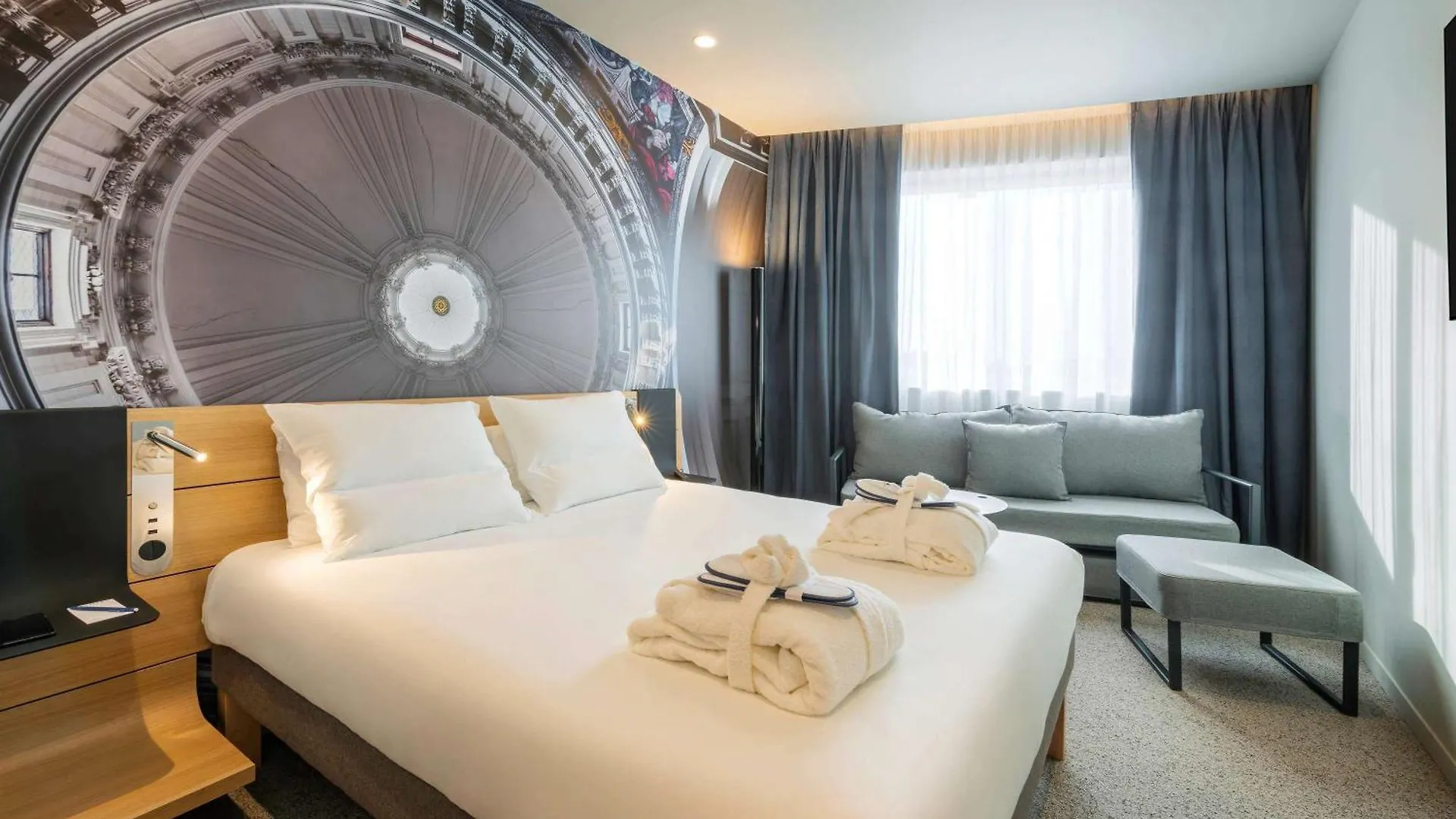 Novotel 20 Belleville Hotel